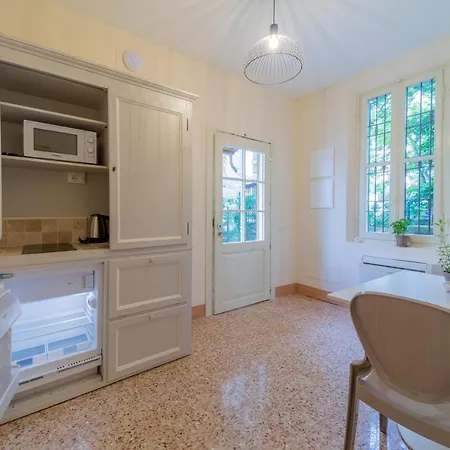 Al Torrione Apartment *